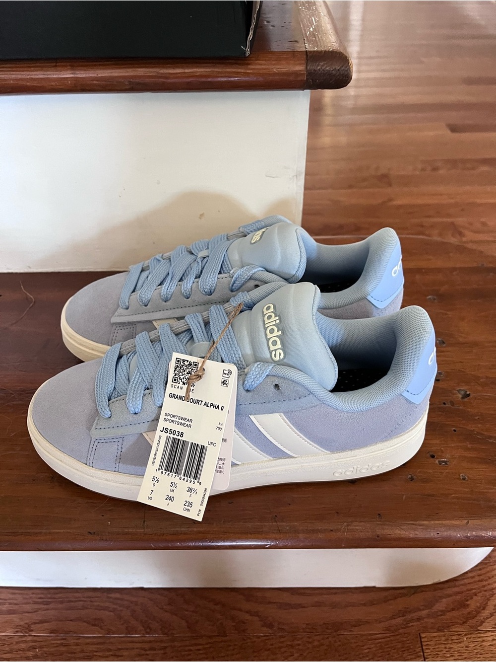 ADIDAS Grand Court Alpha O's Sneakers Women's Size 7 Light Blue Suede JS5038 NIB - Picture 6 of 10